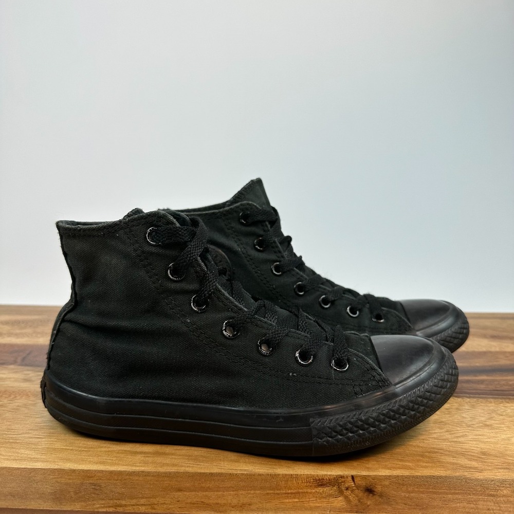 Big Kids Converse Chuck Taylor All Star Hi Top Triple‎ Black Sneakers Size 2 Y